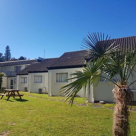 Kelly'S Riverside Motel Taumarunui Exterior photo