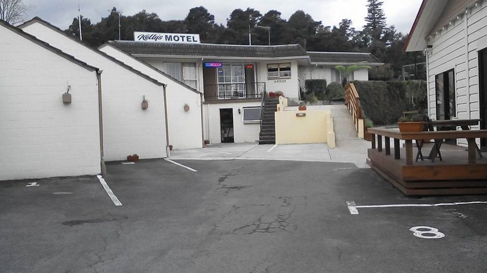 Kelly'S Riverside Motel Taumarunui Exterior photo