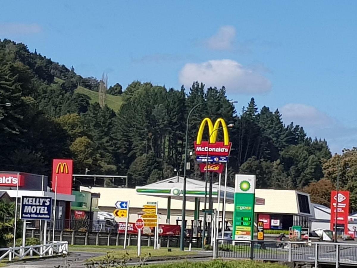 Kelly'S Riverside Motel Taumarunui Exterior photo